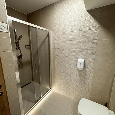 Hisa Ales Guest house