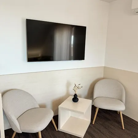 Hisa Ales Guest house 3*
