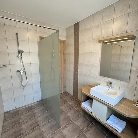 ゲストハウス Hisa Ales