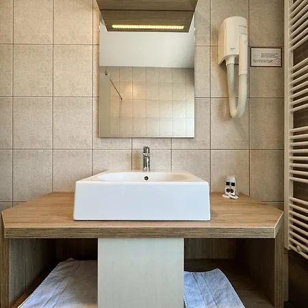 Pensión Hisa Ales 4*