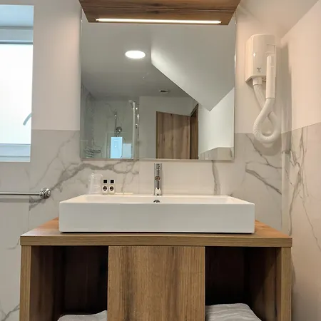 게스트하우스 Hisa Ales 4*