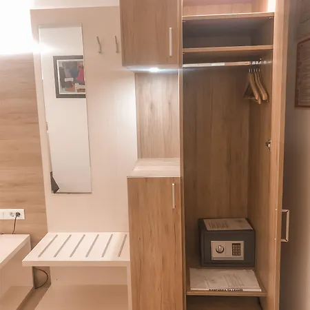 Hisa Ales Κραν