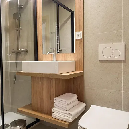 Hisa Ales Guest house